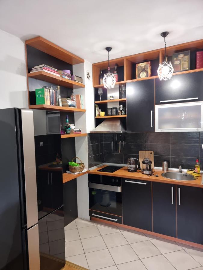 One Bedroom Centre Apartment Подгорица Екстериор снимка