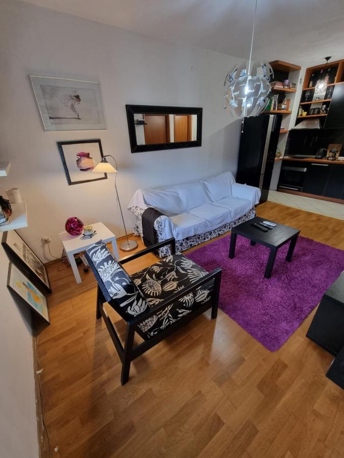 One Bedroom Centre Apartment Подгорица Екстериор снимка