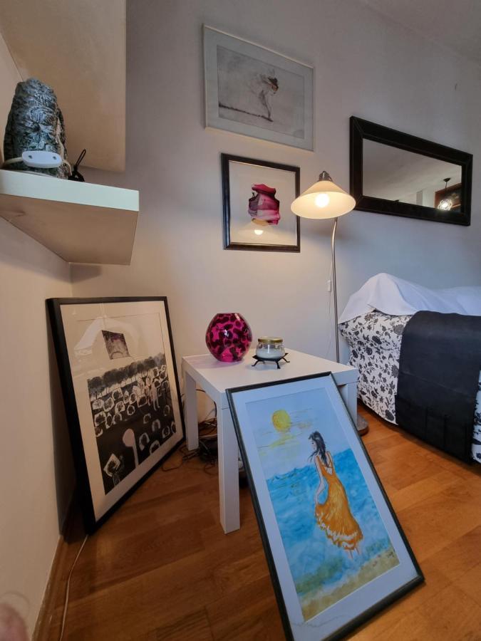 One Bedroom Centre Apartment Подгорица Екстериор снимка